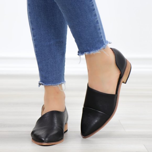 Black Opened Side Pointy Slip On Flat Loafer - Picture 6 of 13